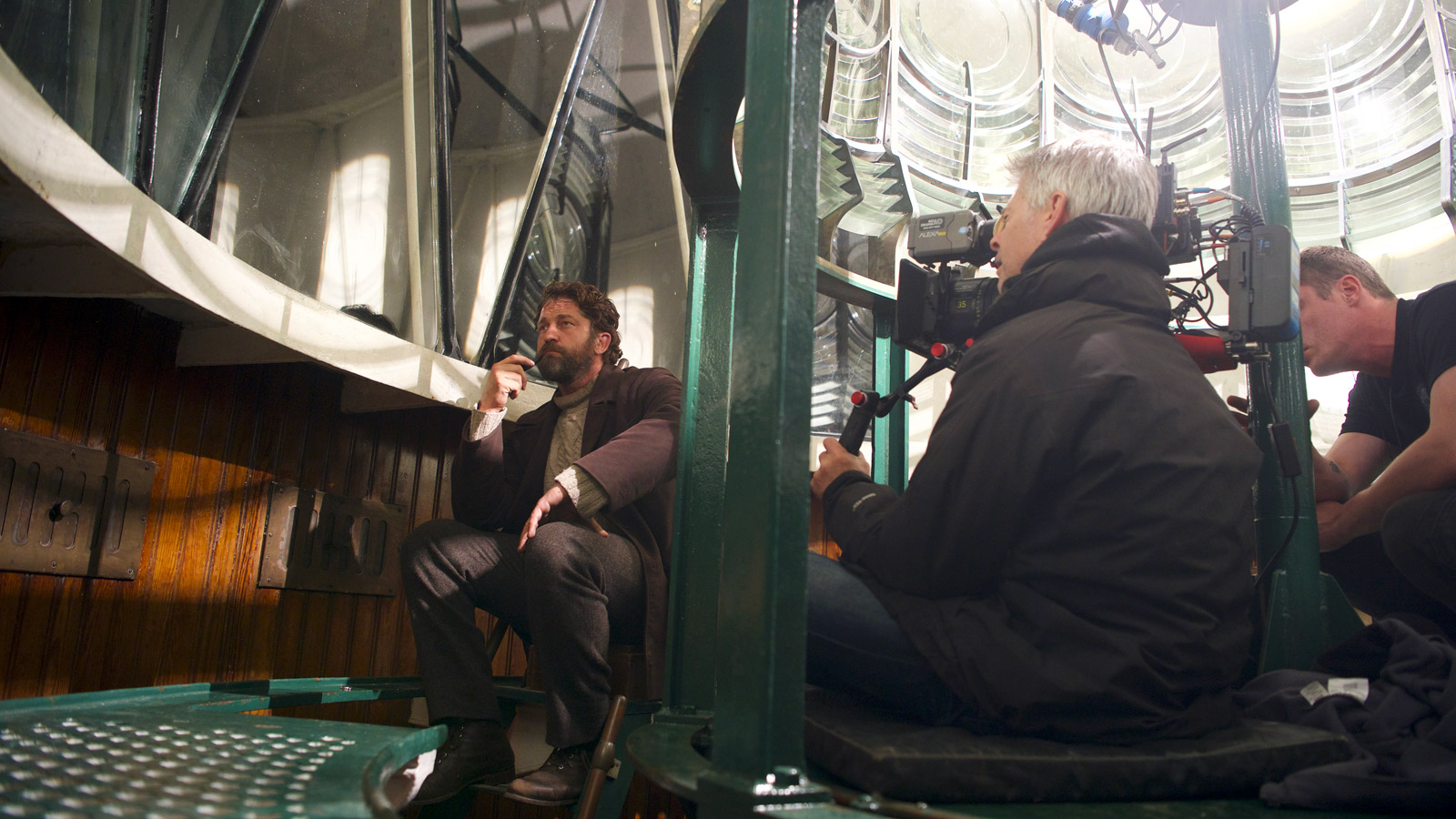 Keepers - Gerard Butler with pipe - photo Graham Hunter