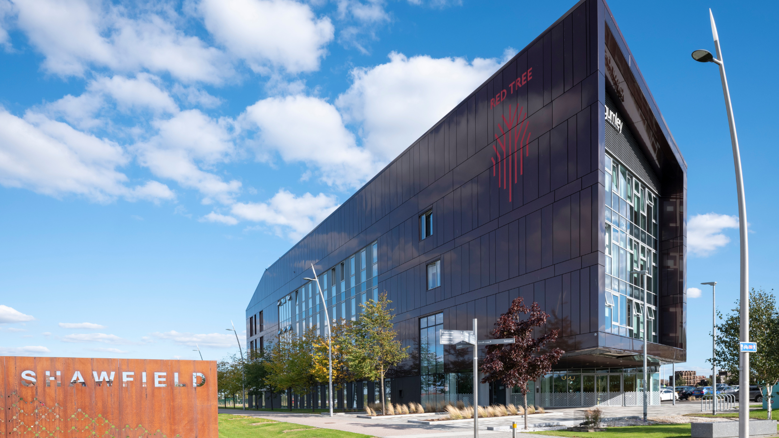 External of Red Tree Magenta