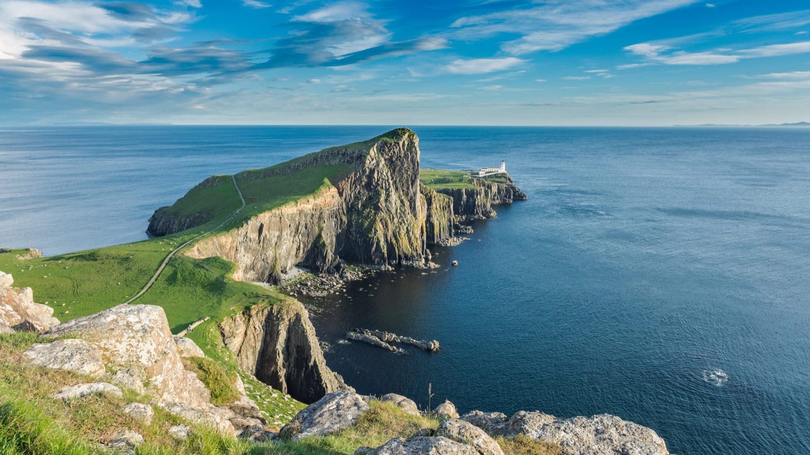 Beautiful mountains and sea on the Isle of Skye